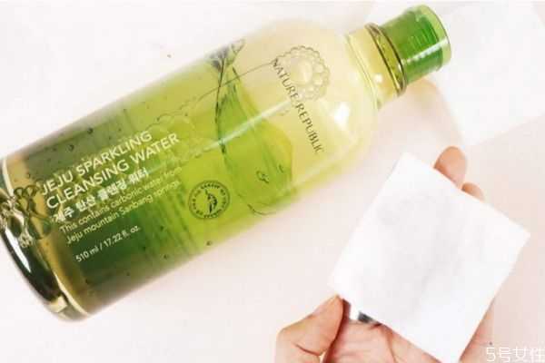 没有卸妆油怎么卸妆?没有卸妆油用什么卸妆最干净 没有卸妆油怎么卸妆?没有卸妆油用什么卸妆最干净