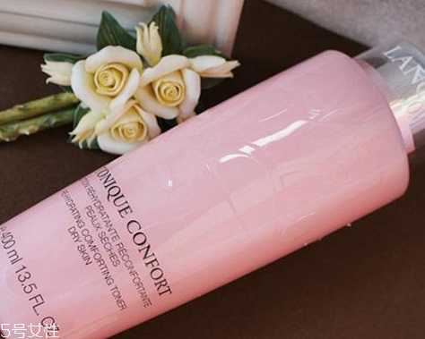 干性皮肤适合什么爽肤水?干性皮肤的成因 干性皮肤适合什么爽肤水?干性皮肤的成因