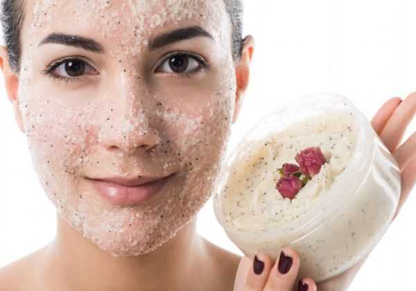 生理盐水可以治疗闭口吗 生理盐水可以治疗闭口吗