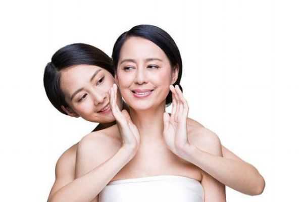 女人脸部显老有哪些特征？女人脸部显老的原因