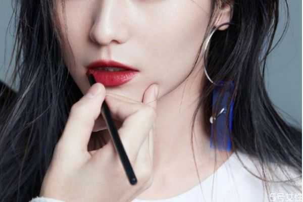 黄皮女生怎么选口红？黄皮素颜必入的口红