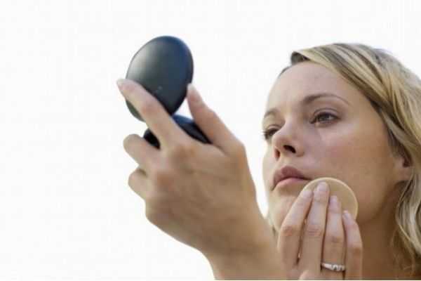 粉底液用什么工具涂比较好？涂粉底液的工具