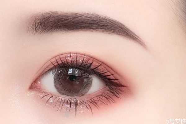 怎么画好看的眼影？画眼影怎么搭配颜色