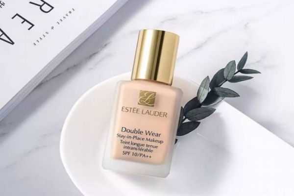 粉底液三四年了还能用吗