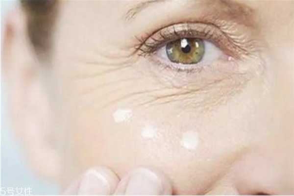 如何预防眼睛长鱼尾纹