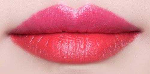 一涂口红嘴角就起皮怎么办 一涂口红嘴角就起皮怎么办