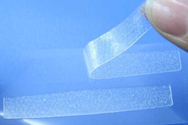 美白牙贴会损伤牙釉质吗 美白牙贴有导致疼痛的副作用