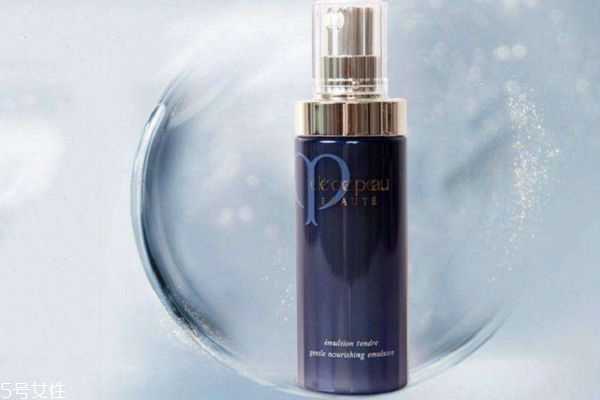 日本什么美白乳液好用