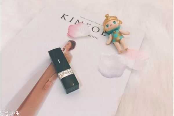 春夏涂什么颜色口红 适合春天的口红