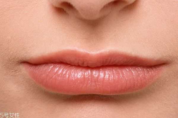 润唇膏被吃了怎么办 润唇膏被吃了怎么办