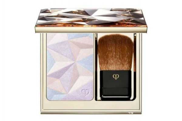 用高光要用修容吗?修容和高光怎么用 用高光要用修容吗?修容和高光怎么用