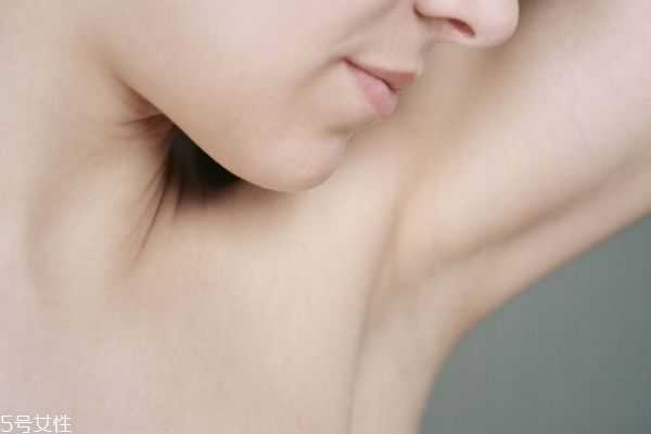 蜡纸脱毛多久可以洗澡