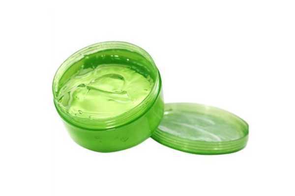 芦荟胶能去黑头和雀斑吗 芦荟胶能去黑头和雀斑吗