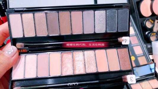 clio十色眼影盘怎么样?clio十色眼影盘使用用方法 clio十色眼影盘怎么样?clio十色眼影盘使用用方法