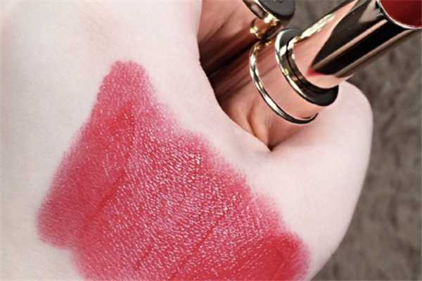 兰蔻525口红颜色好看吗? 兰蔻525口红颜色好看吗?