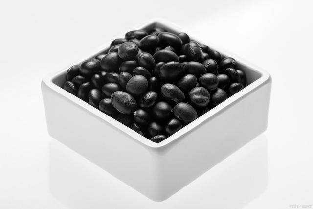 女人吃什么抗衰老?建议常吃这4种食物 女人吃什么抗衰老?建议常吃这4种食物