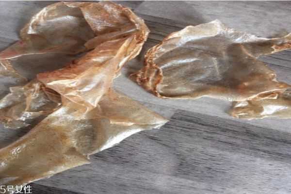 撕拉面膜和涂抹面膜的区别