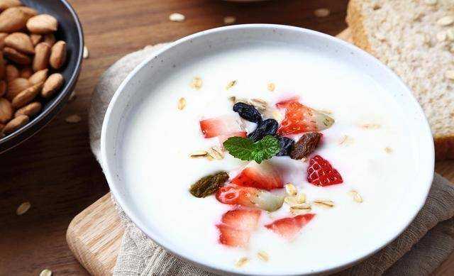 鲜牛奶、发酵乳和豆浆，哪个更有营养？