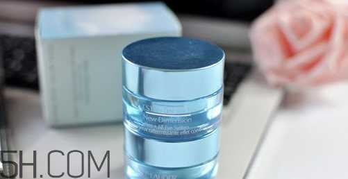 雅诗兰黛眼霜使用方法