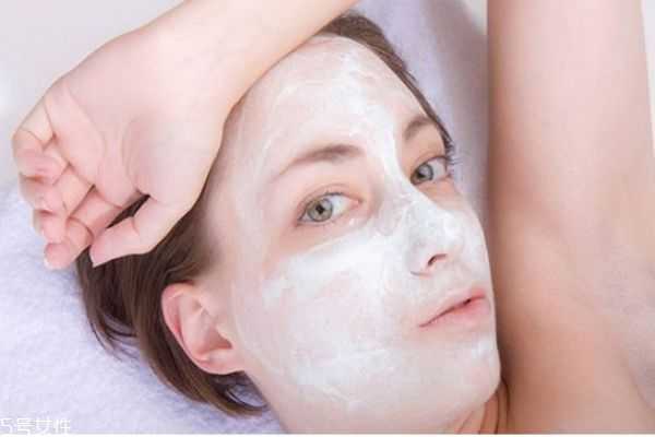 为什么敷面膜前要用爽肤水 为什么敷面膜前要用爽肤水