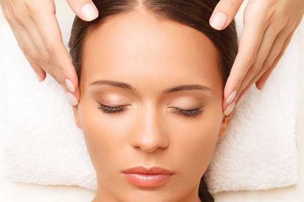 脸浮肿怎么按摩消肿 脸浮肿怎么按摩消肿