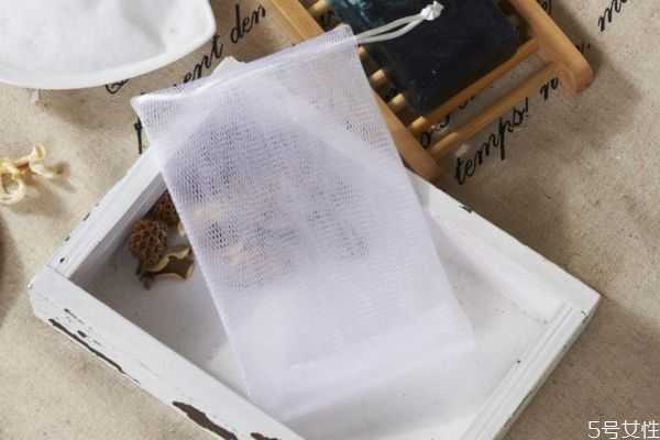洗面奶要用起泡网吗?用起泡网和不用有什么区别 洗面奶要用起泡网吗?用起泡网和不用有什么区别