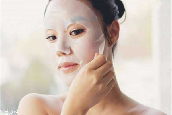 面膜贴脸上有刺痛感