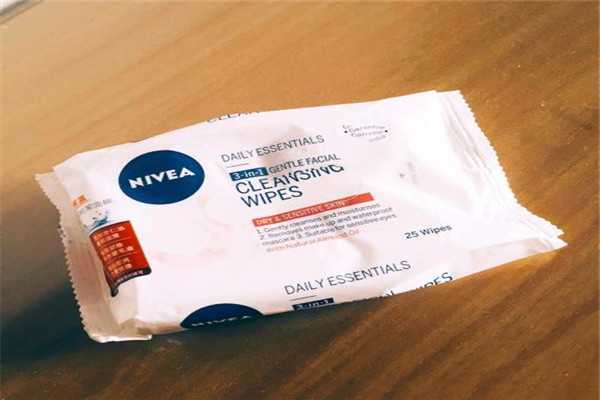 卸妆湿巾的危害是什么