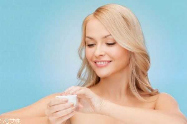 乳和霜要一起用吗