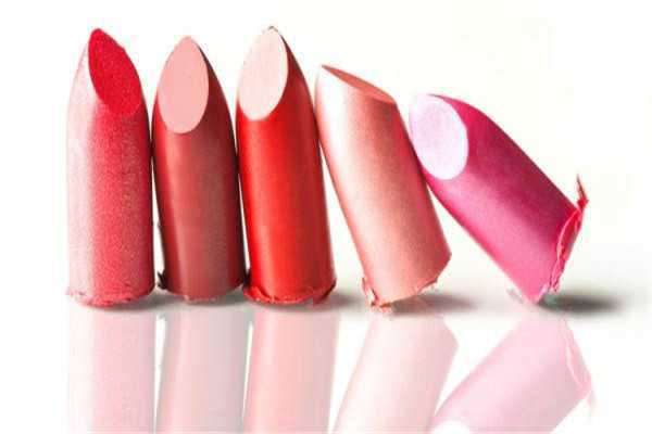 一支口红可以用多久?过期的口红还能不能用 一支口红可以用多久?过期的口红还能不能用