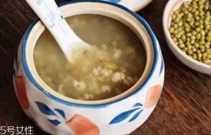 排毒精油有哪些 女生排毒养颜方法大全