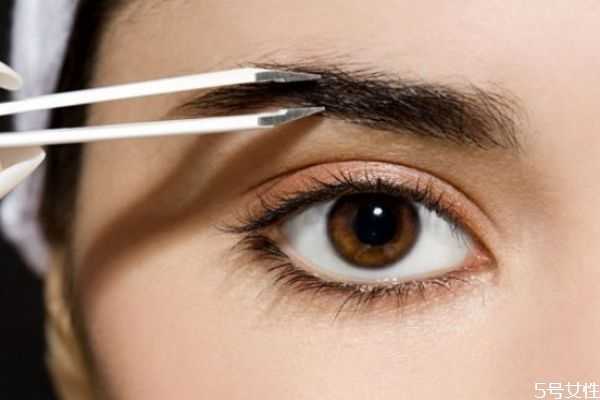 瓜子脸适合什么眉毛？不同脸型不同画眉方法