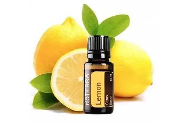 柠檬精油有美白功效吗 柠檬精油有美白功效吗