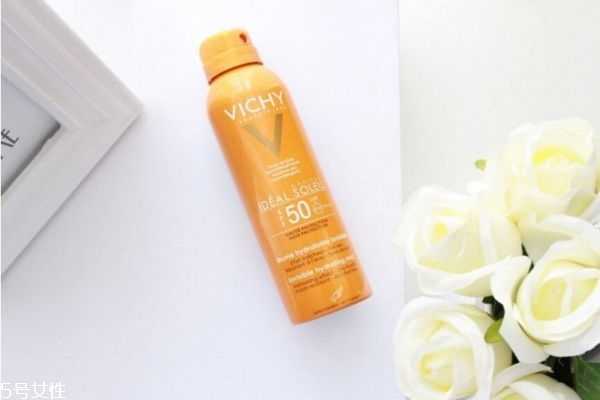 化妆脖子上喷的是什么