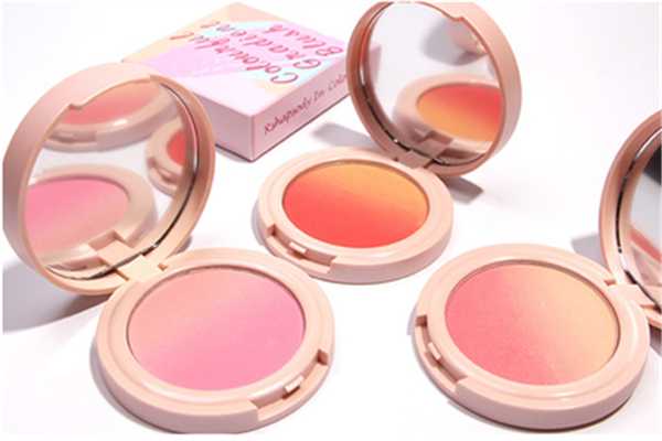 腮红是什么做的