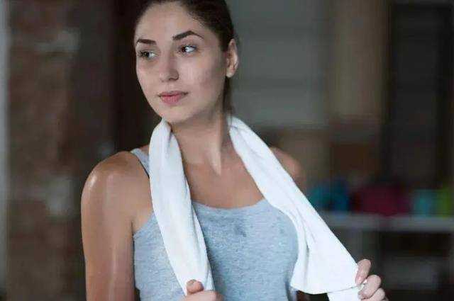 出汗能给人体带来哪些好处？ 