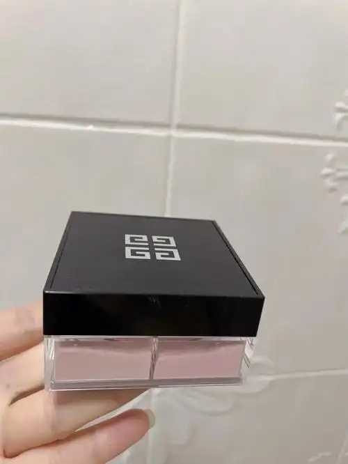 散粉可以用粉扑上妆吗 散粉可以用粉扑上妆吗