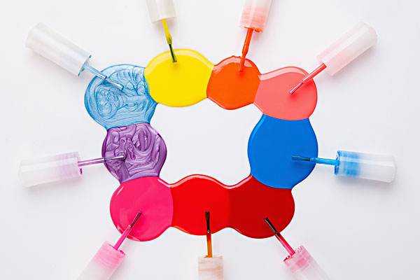 亮油和底油有什么区别？底油可以代替亮油吗