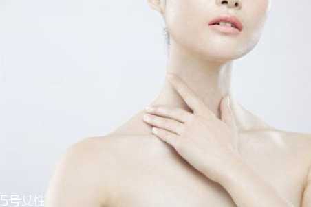 天天吹空调皮肤干怎么办？4招保持肌肤水润