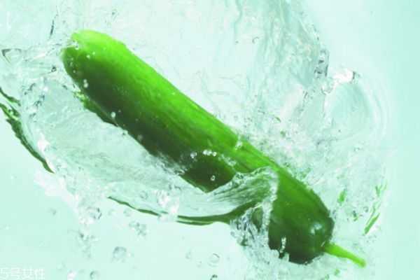 用什么敷脸可以补水