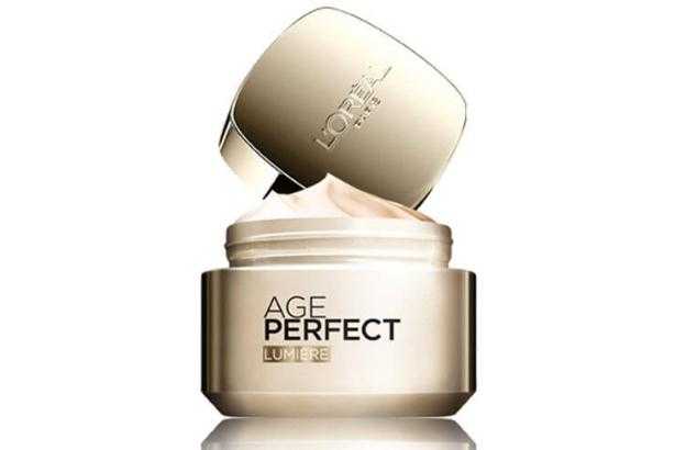 眼霜涂完要清洗吗？眼霜要涂到上眼皮吗