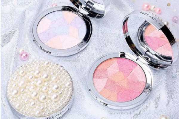 高光粉饼碎了怎么修复