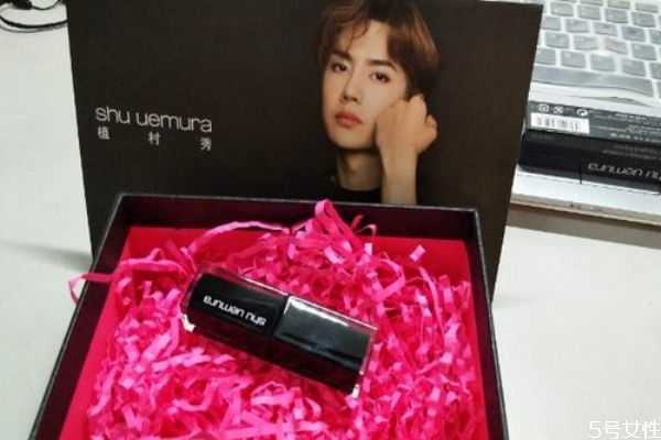 植村秀小黑方口红颜色推荐