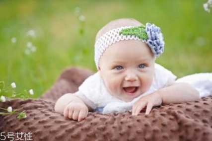 宝宝涂防晒霜如何清洗？选购儿童防晒霜的技巧