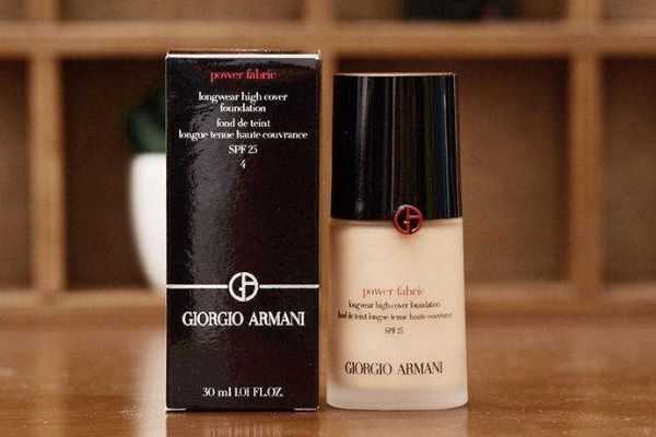 阿玛尼粉底液哪款好
