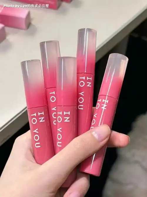 无色润唇膏是什么?无色润唇膏怎么用 无色润唇膏是什么?无色润唇膏怎么用