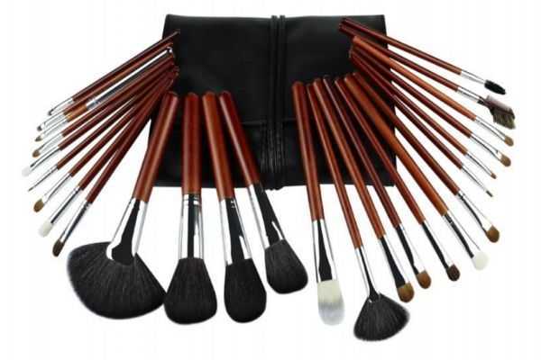 化妆刷什么材质好?化妆刷不同材质的区别 化妆刷什么材质好?化妆刷不同材质的区别