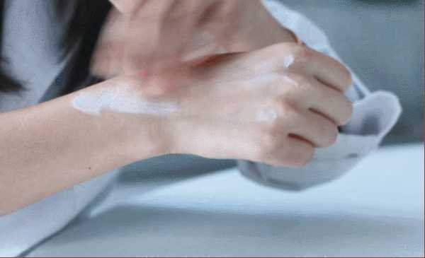 先用水还是先用乳液 先用水还是先用乳液