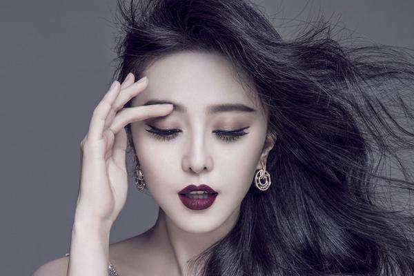 年轻人眼袋严重怎么办