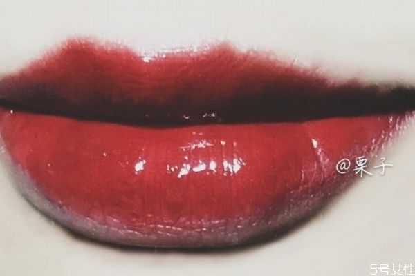 唇釉为什么会苦？唇釉可以加东西稀释吗